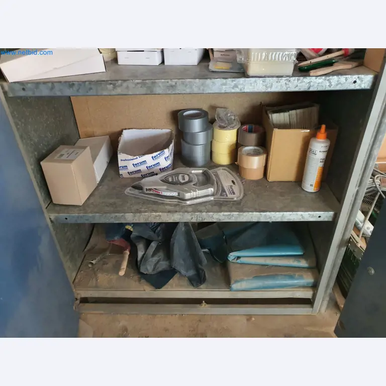 Holzbearbeitende- und metallbearbeitende Maschinen und Warenlager eines Fertighausherstellers -7