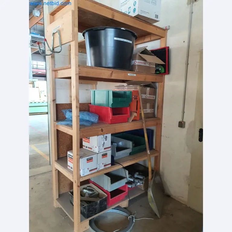 Holzbearbeitende- und metallbearbeitende Maschinen und Warenlager eines Fertighausherstellers -8