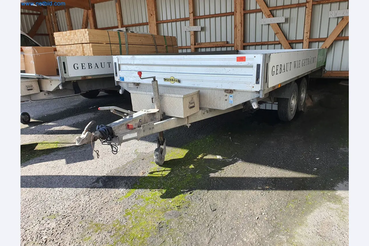 Holzbearbeitende- und metallbearbeitende Maschinen und Warenlager eines Fertighausherstellers -1