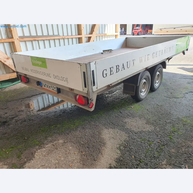 Holzbearbeitende- und metallbearbeitende Maschinen und Warenlager eines Fertighausherstellers -3