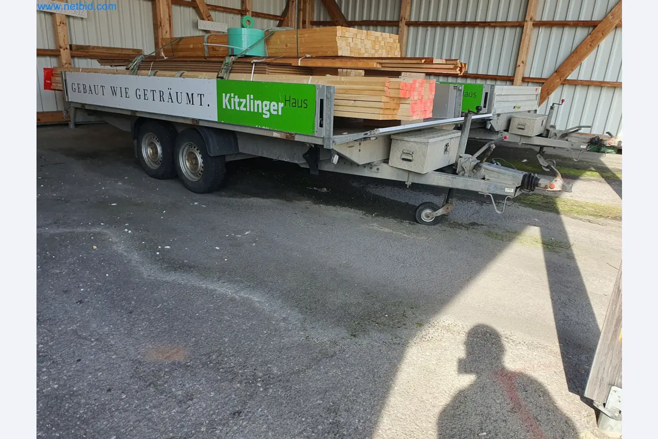 Holzbearbeitende- und metallbearbeitende Maschinen und Warenlager eines Fertighausherstellers -1