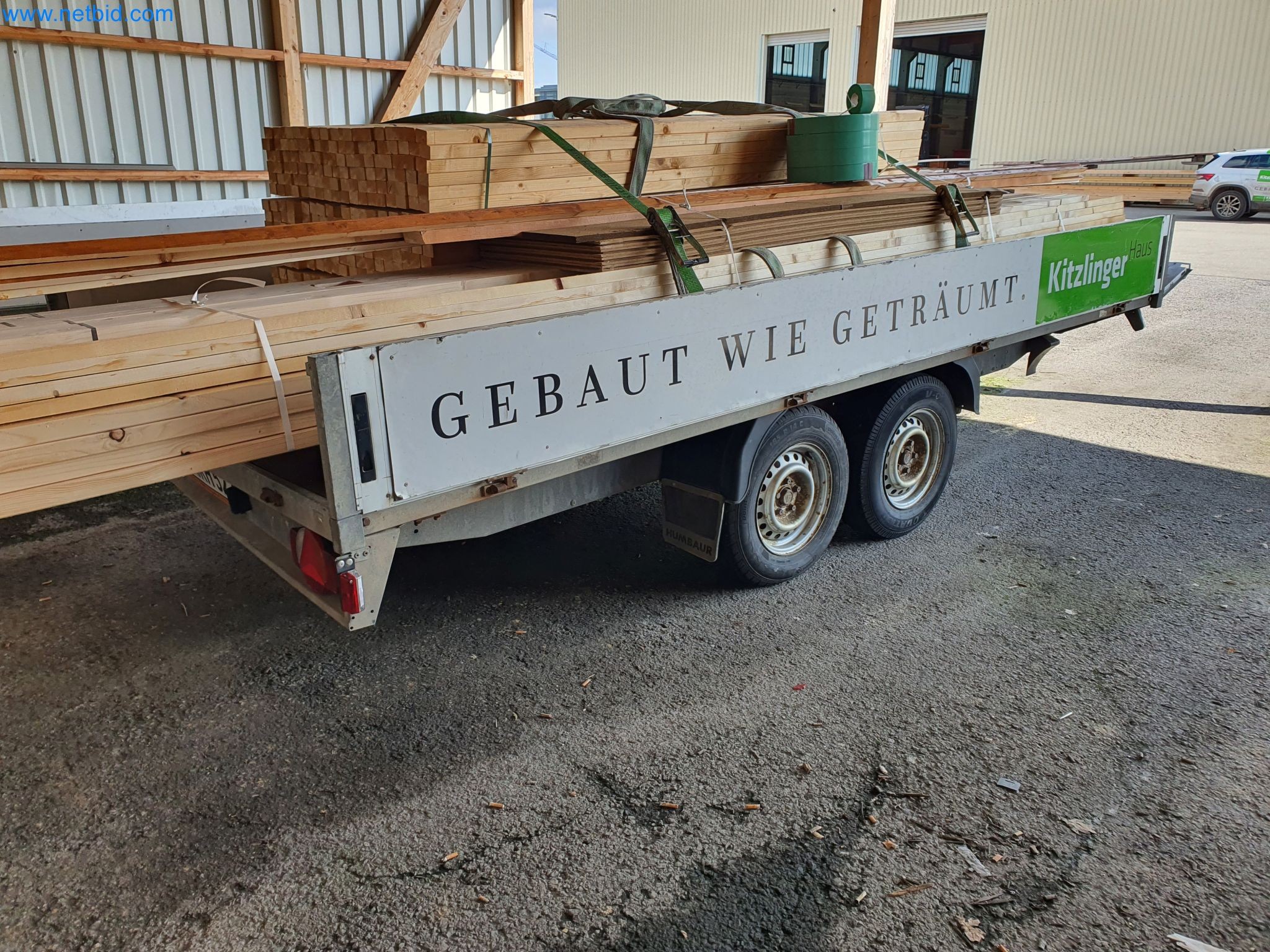 Maszyny do obróbki drewna i metalu oraz magazyn producenta domów prefabrykowanych-2