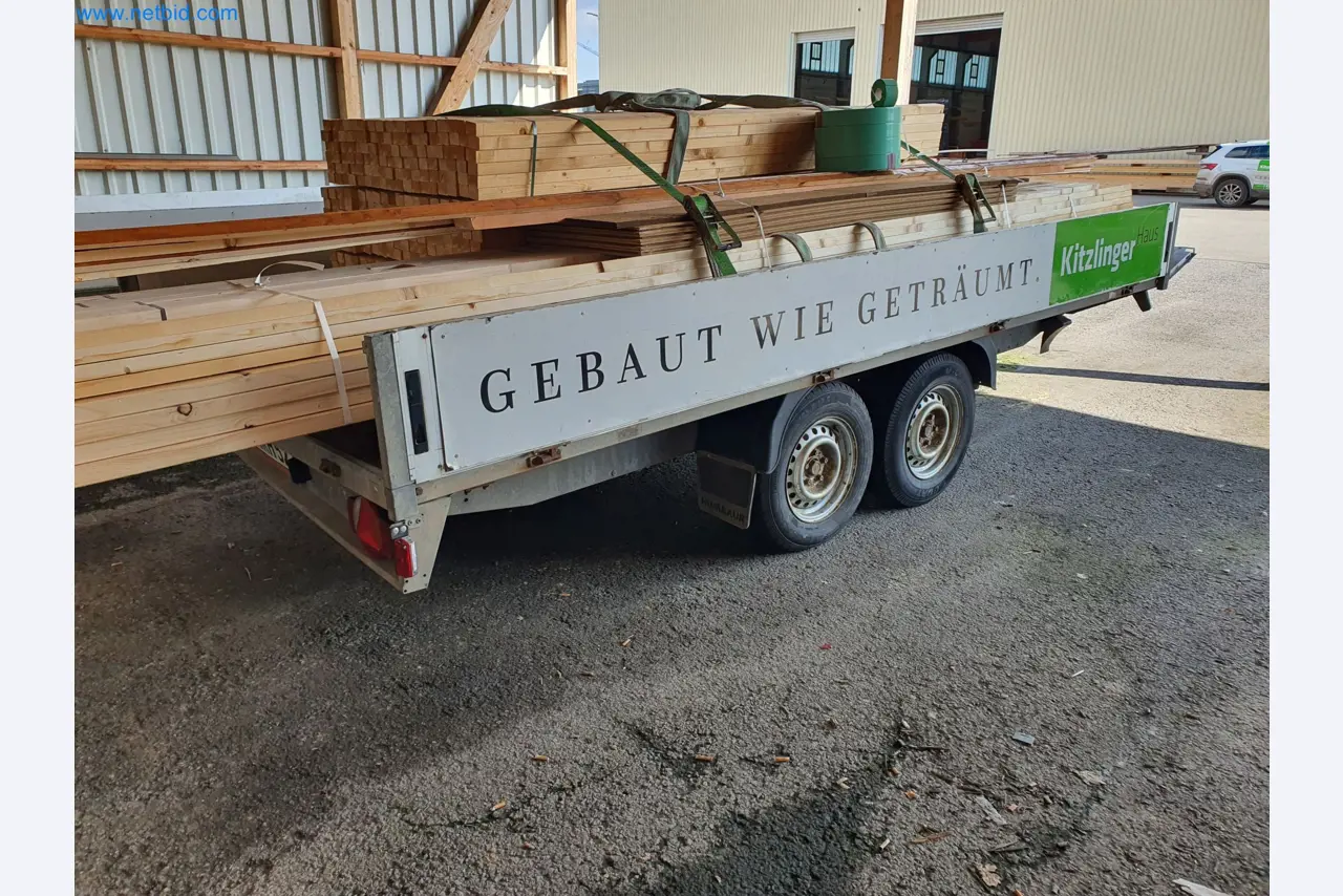 Holzbearbeitende- und metallbearbeitende Maschinen und Warenlager eines Fertighausherstellers -2