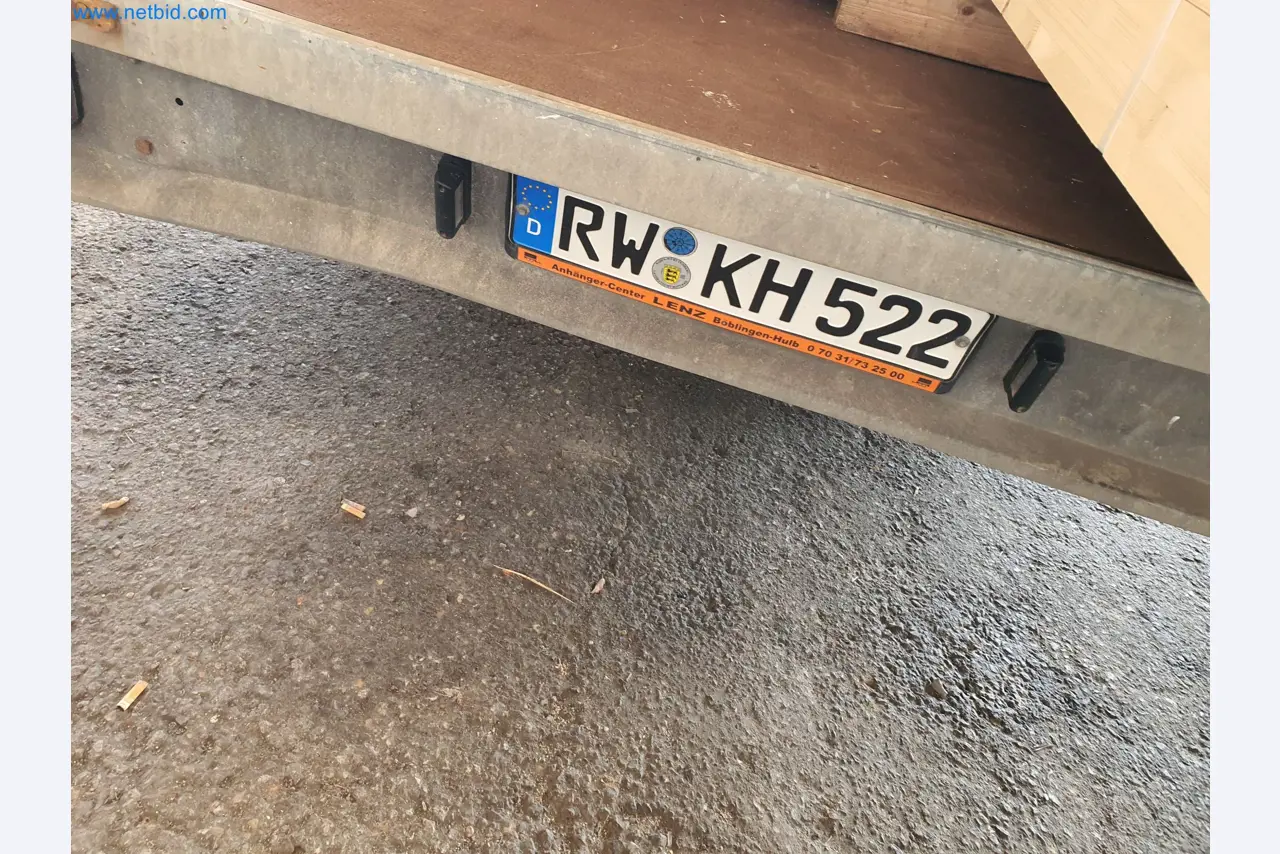 Holzbearbeitende- und metallbearbeitende Maschinen und Warenlager eines Fertighausherstellers -3