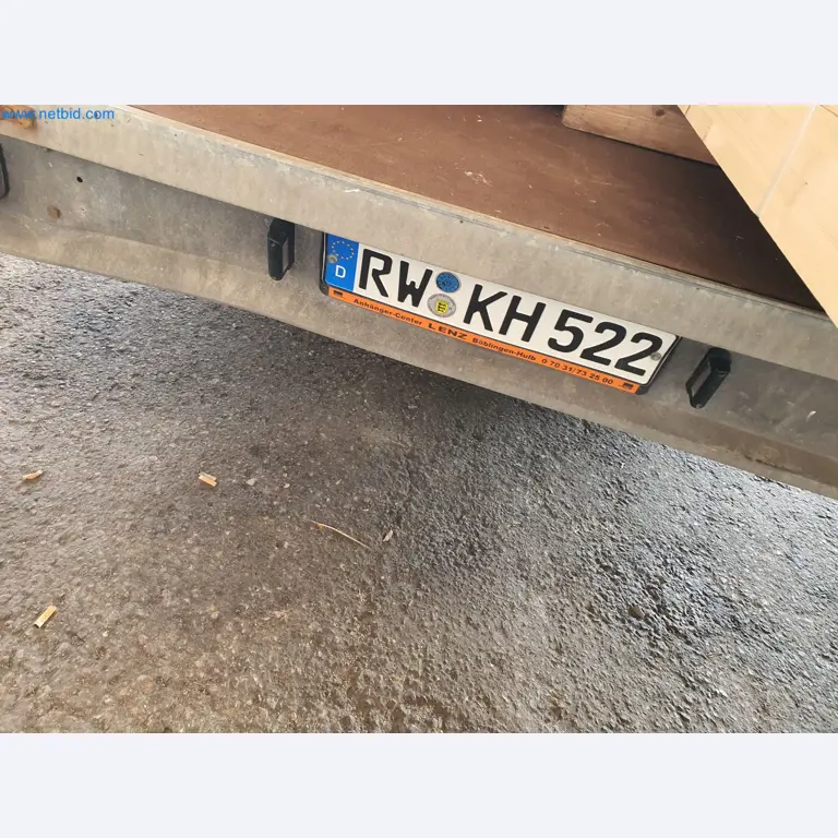 Holzbearbeitende- und metallbearbeitende Maschinen und Warenlager eines Fertighausherstellers -3