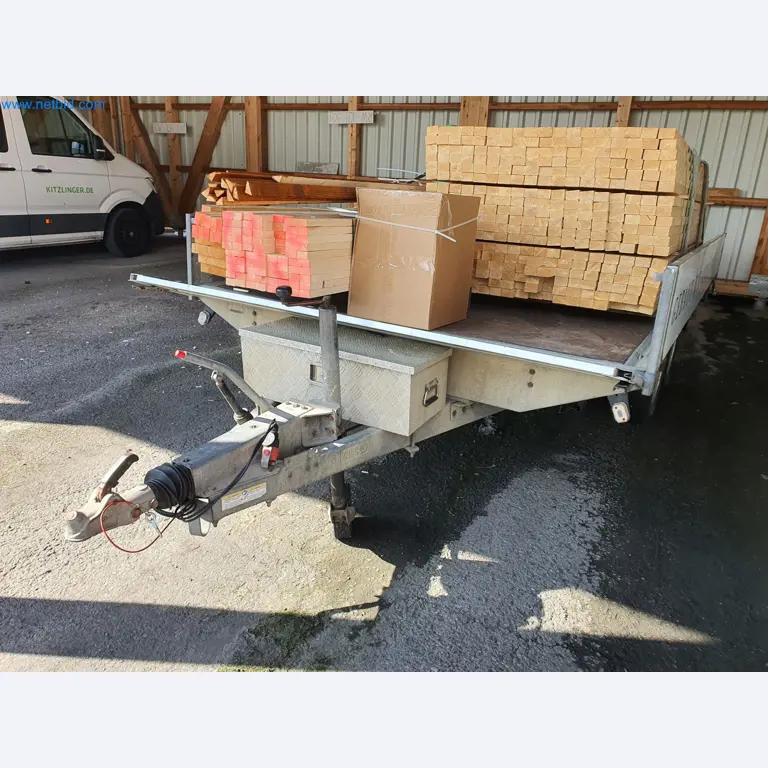 Holzbearbeitende- und metallbearbeitende Maschinen und Warenlager eines Fertighausherstellers -6