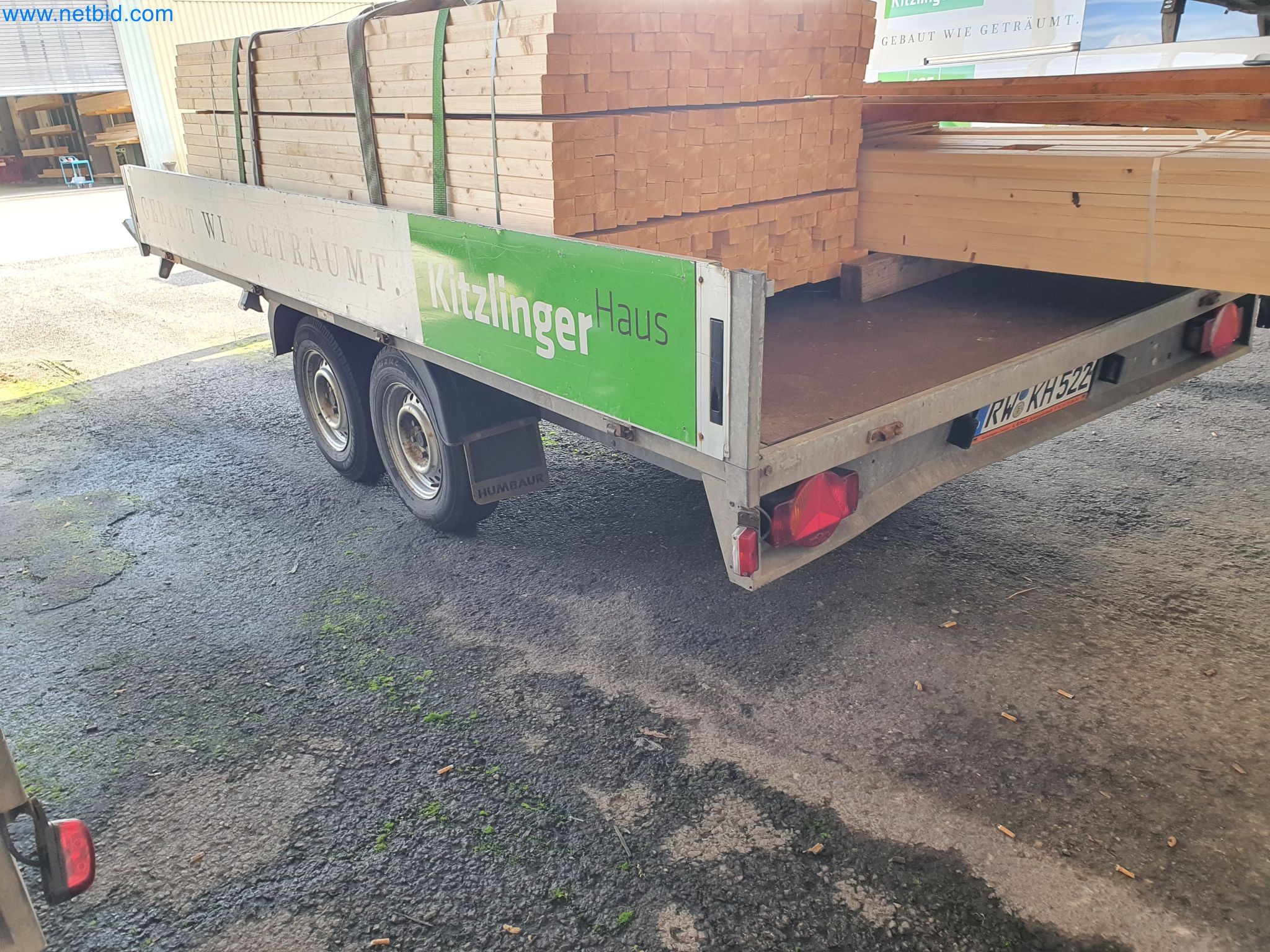 Maszyny do obróbki drewna i metalu oraz magazyn producenta domów prefabrykowanych-8