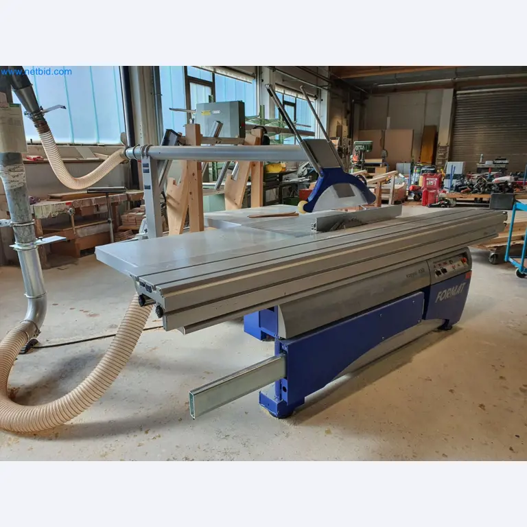 Holzbearbeitende- und metallbearbeitende Maschinen und Warenlager eines Fertighausherstellers -3