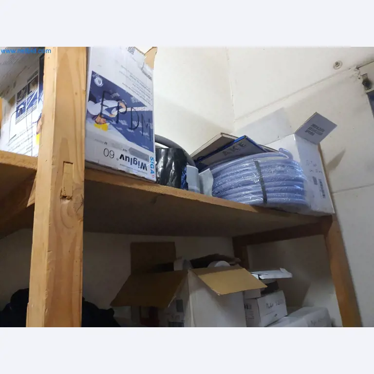 Holzbearbeitende- und metallbearbeitende Maschinen und Warenlager eines Fertighausherstellers -12