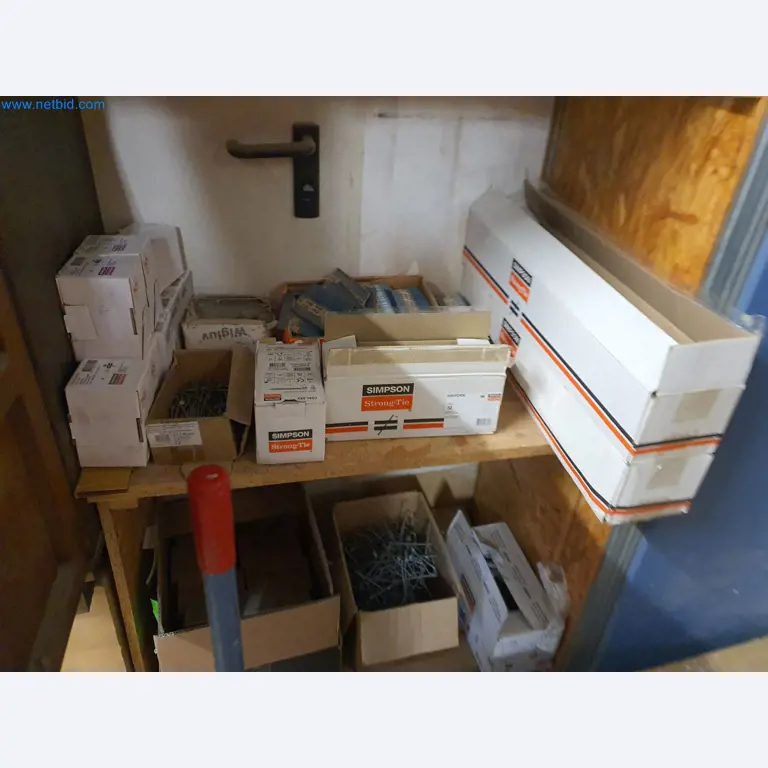 Holzbearbeitende- und metallbearbeitende Maschinen und Warenlager eines Fertighausherstellers -14