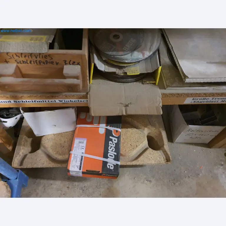 Holzbearbeitende- und metallbearbeitende Maschinen und Warenlager eines Fertighausherstellers -6