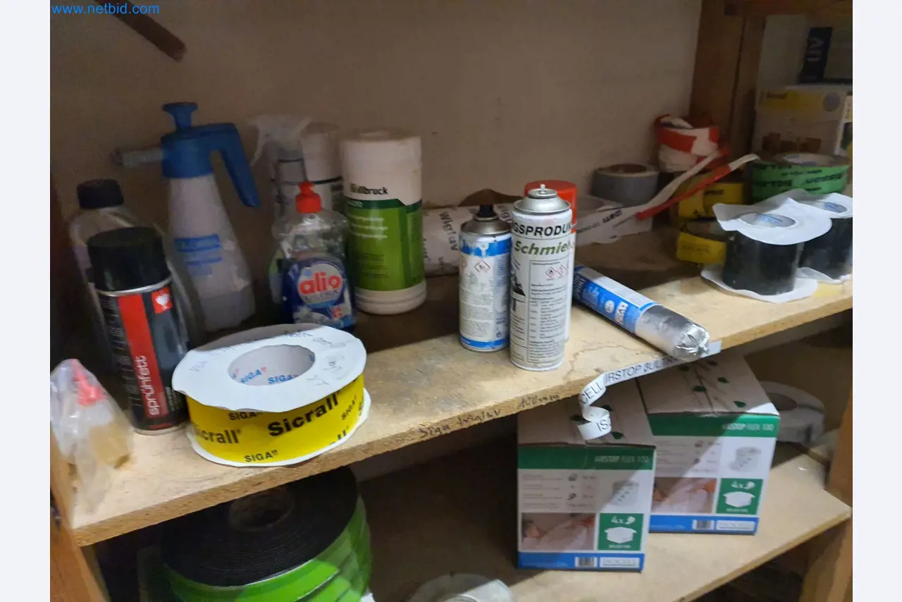 Holzbearbeitende- und metallbearbeitende Maschinen und Warenlager eines Fertighausherstellers -9