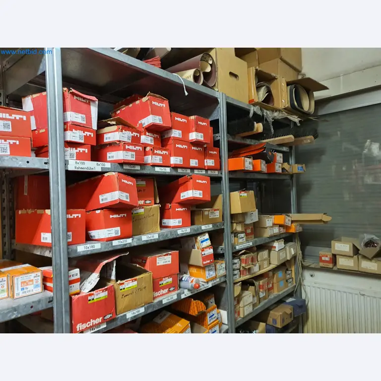 Holzbearbeitende- und metallbearbeitende Maschinen und Warenlager eines Fertighausherstellers -10