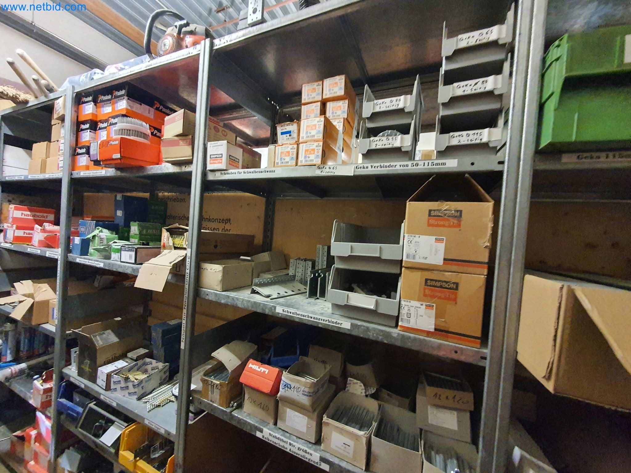 Stroji za obdelavo lesa in kovin ter skladišče proizvajalca montažnih hiš-13