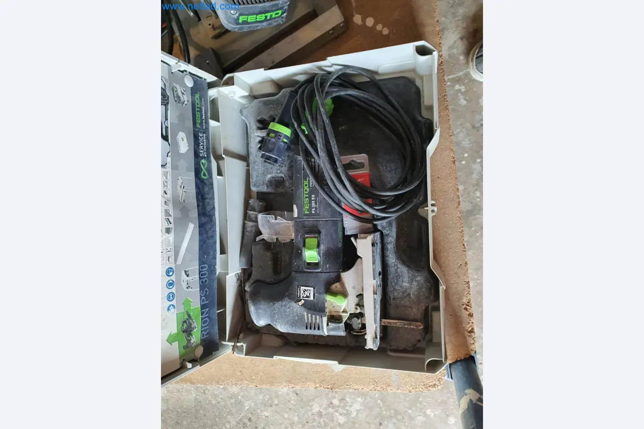 Holzbearbeitende- und metallbearbeitende Maschinen und Warenlager eines Fertighausherstellers -10