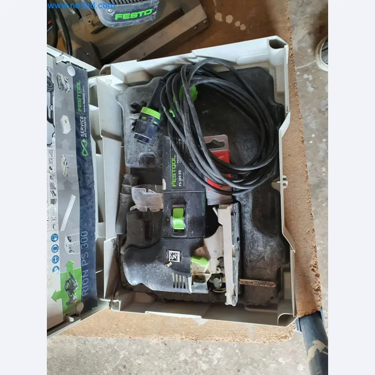 Holzbearbeitende- und metallbearbeitende Maschinen und Warenlager eines Fertighausherstellers -10