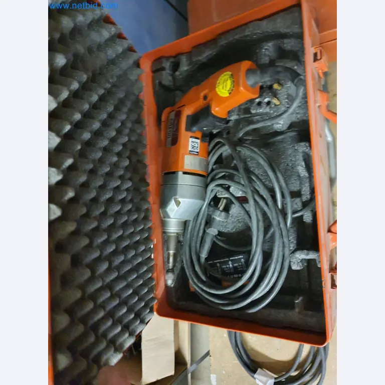 Holzbearbeitende- und metallbearbeitende Maschinen und Warenlager eines Fertighausherstellers -3