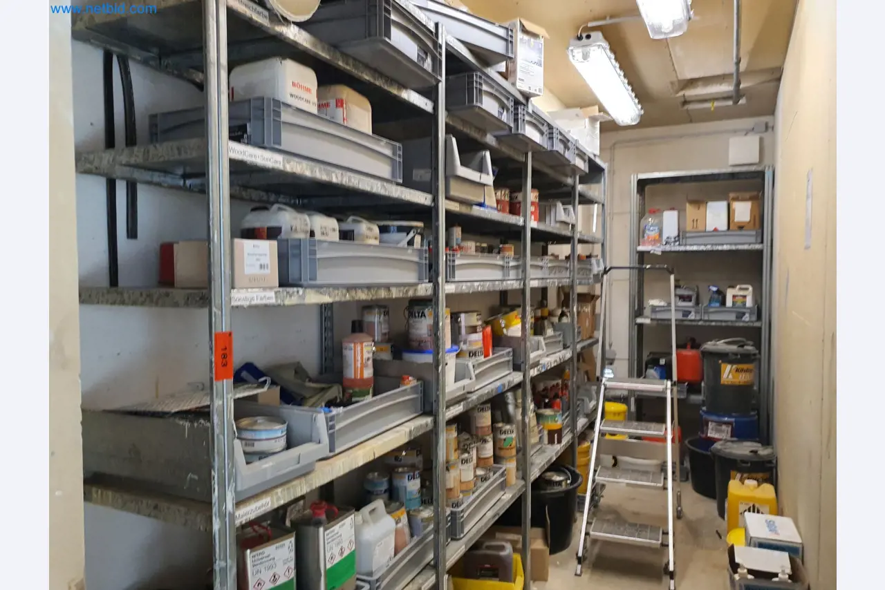 Holzbearbeitende- und metallbearbeitende Maschinen und Warenlager eines Fertighausherstellers -2