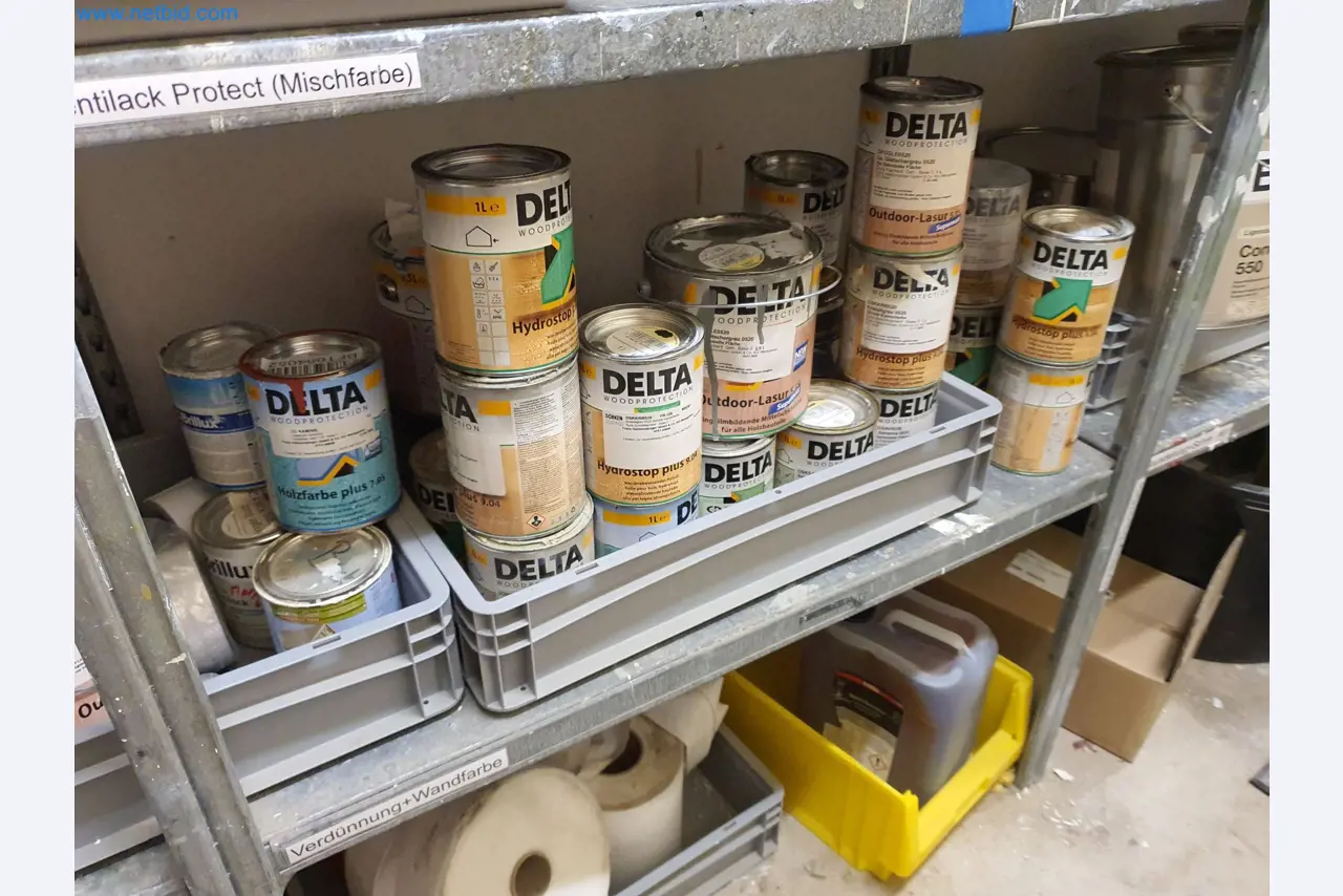 Holzbearbeitende- und metallbearbeitende Maschinen und Warenlager eines Fertighausherstellers -4