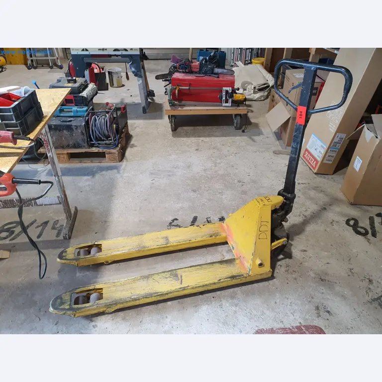 Maszyny do obróbki drewna i metalu oraz magazyn producenta domów prefabrykowanych-1