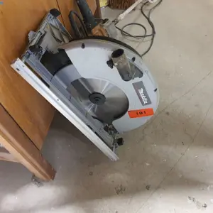 Große Handkreissäge Makita 5143R