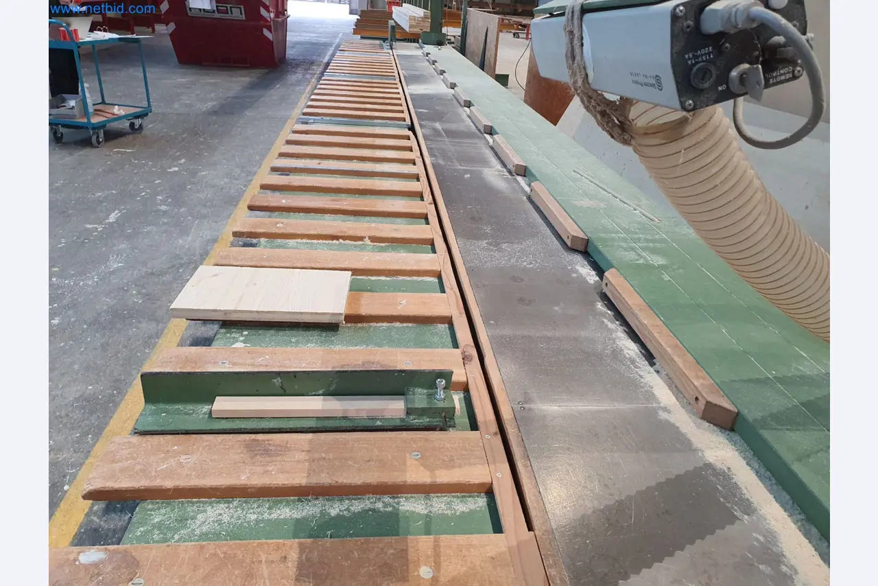 Holzbearbeitende- und metallbearbeitende Maschinen und Warenlager eines Fertighausherstellers -5