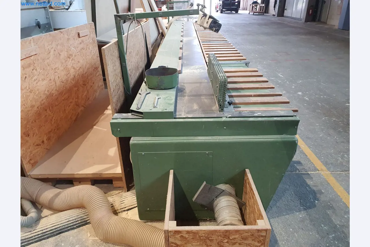 Holzbearbeitende- und metallbearbeitende Maschinen und Warenlager eines Fertighausherstellers -6