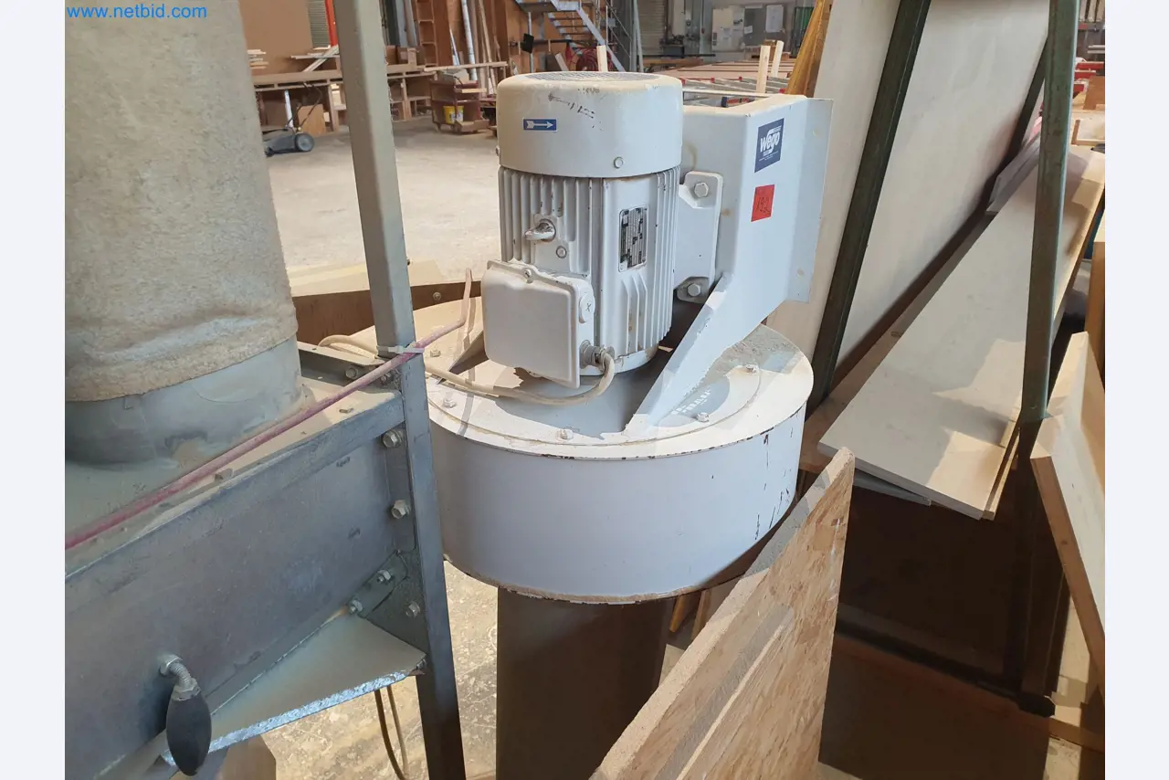 Holzbearbeitende- und metallbearbeitende Maschinen und Warenlager eines Fertighausherstellers -7