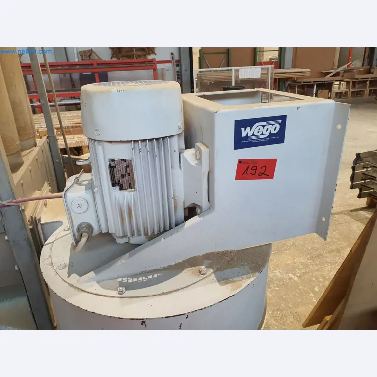 Holzbearbeitende- und metallbearbeitende Maschinen und Warenlager eines Fertighausherstellers -8