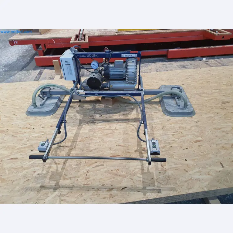 Maszyny do obróbki drewna i metalu oraz magazyn producenta domów prefabrykowanych-2