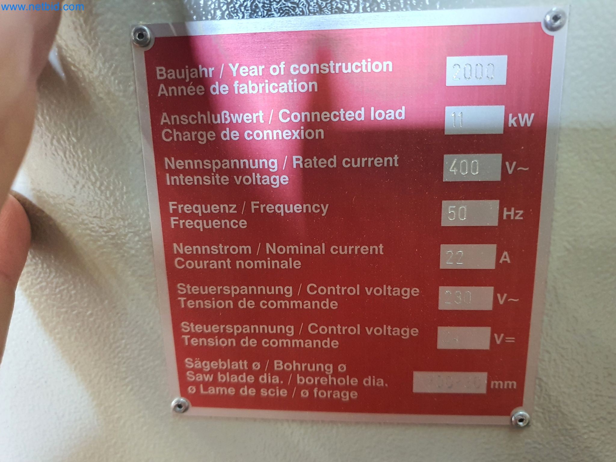 Maszyny do obróbki drewna i metalu oraz magazyn producenta domów prefabrykowanych-6