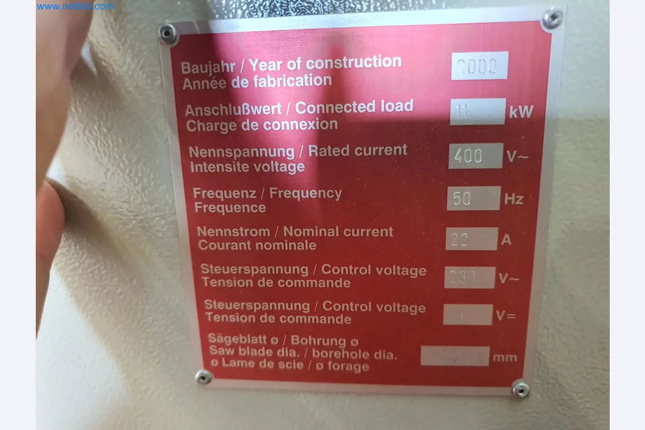 Holzbearbeitende- und metallbearbeitende Maschinen und Warenlager eines Fertighausherstellers -6