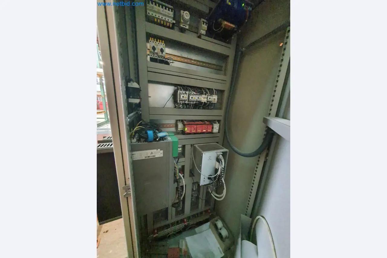 Holzbearbeitende- und metallbearbeitende Maschinen und Warenlager eines Fertighausherstellers -7