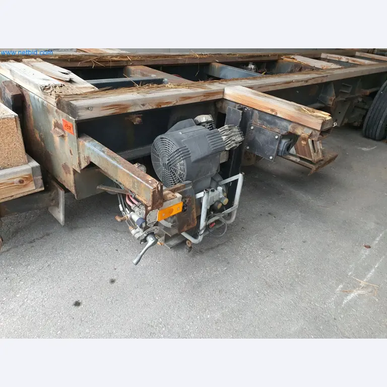 Holzbearbeitende- und metallbearbeitende Maschinen und Warenlager eines Fertighausherstellers -3