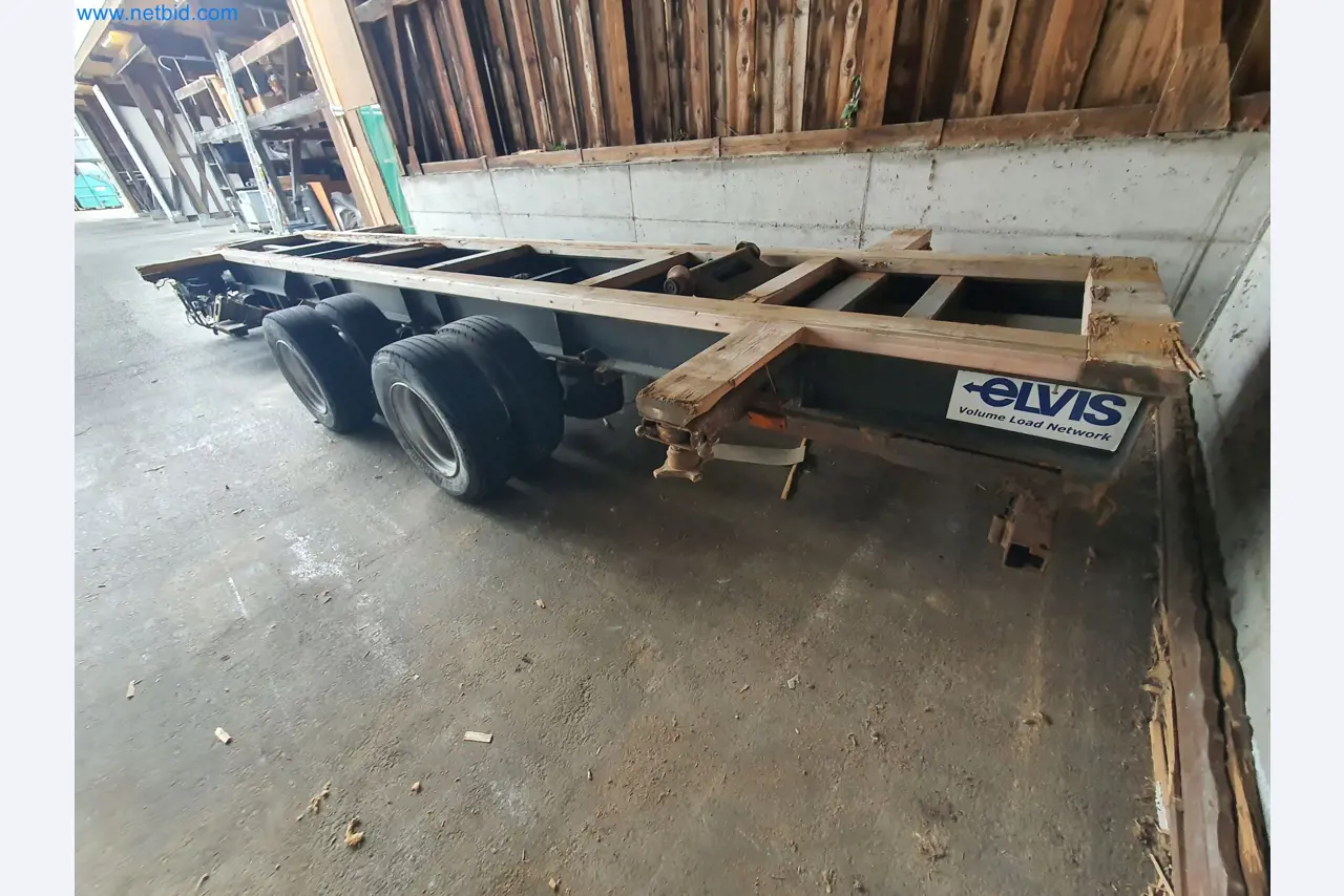 Holzbearbeitende- und metallbearbeitende Maschinen und Warenlager eines Fertighausherstellers -4