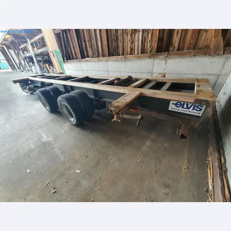 Holzbearbeitende- und metallbearbeitende Maschinen und Warenlager eines Fertighausherstellers -4