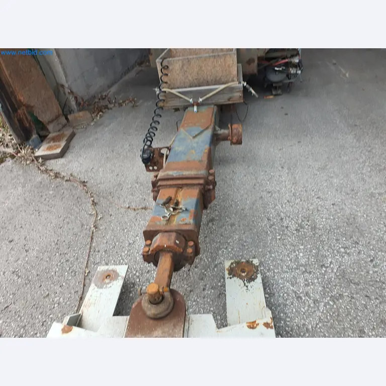 Holzbearbeitende- und metallbearbeitende Maschinen und Warenlager eines Fertighausherstellers -9