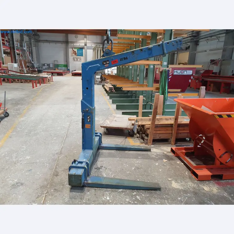 Holzbearbeitende- und metallbearbeitende Maschinen und Warenlager eines Fertighausherstellers -1