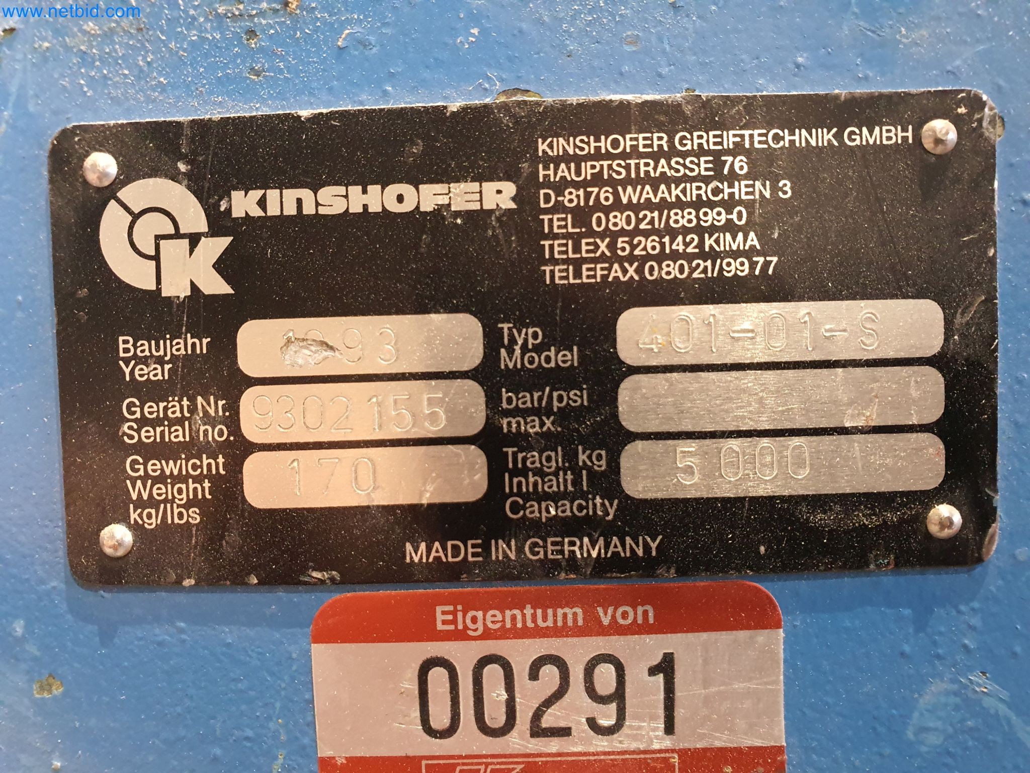 Máquinas para trabalhar madeira e metais e armazém de um fabricante de casas pré-fabricadas-2