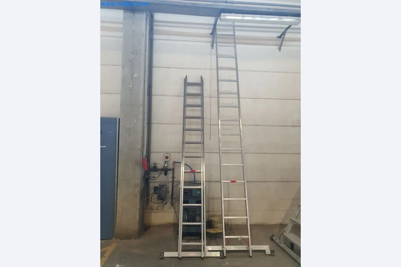 Holzbearbeitende- und metallbearbeitende Maschinen und Warenlager eines Fertighausherstellers -1