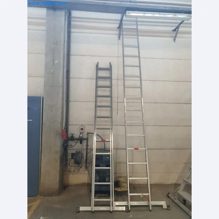 Holzbearbeitende- und metallbearbeitende Maschinen und Warenlager eines Fertighausherstellers -1