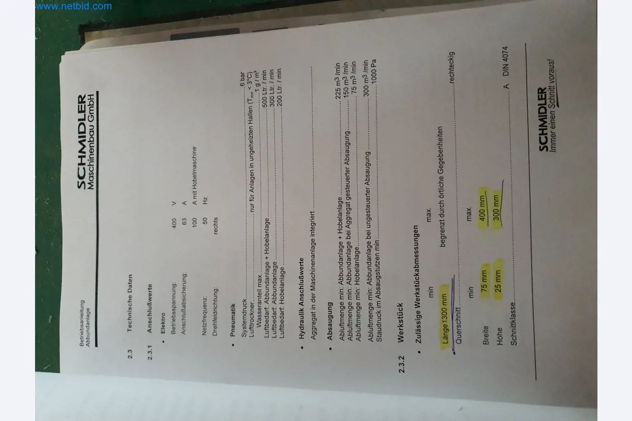 Holzbearbeitende- und metallbearbeitende Maschinen und Warenlager eines Fertighausherstellers -11