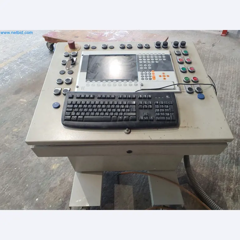 Holzbearbeitende- und metallbearbeitende Maschinen und Warenlager eines Fertighausherstellers -35