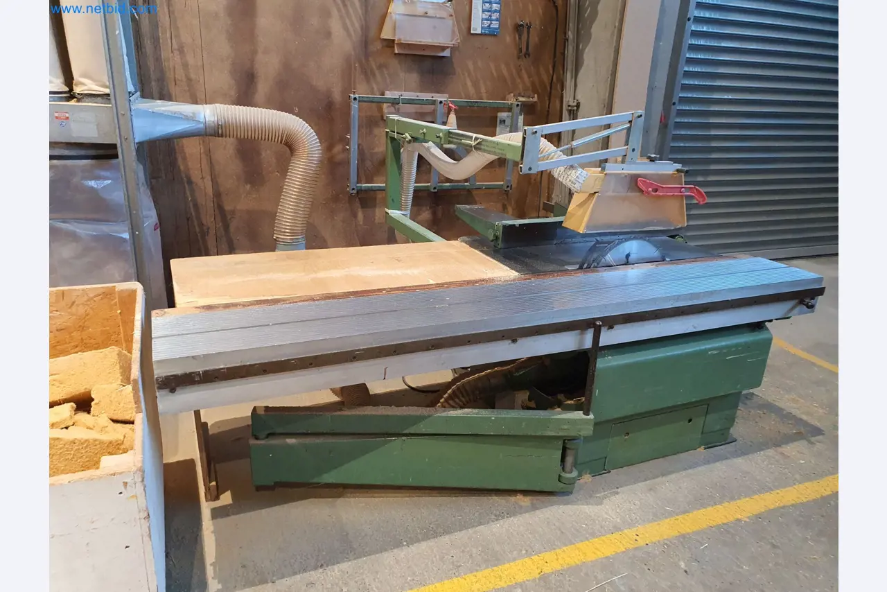 Holzbearbeitende- und metallbearbeitende Maschinen und Warenlager eines Fertighausherstellers -10