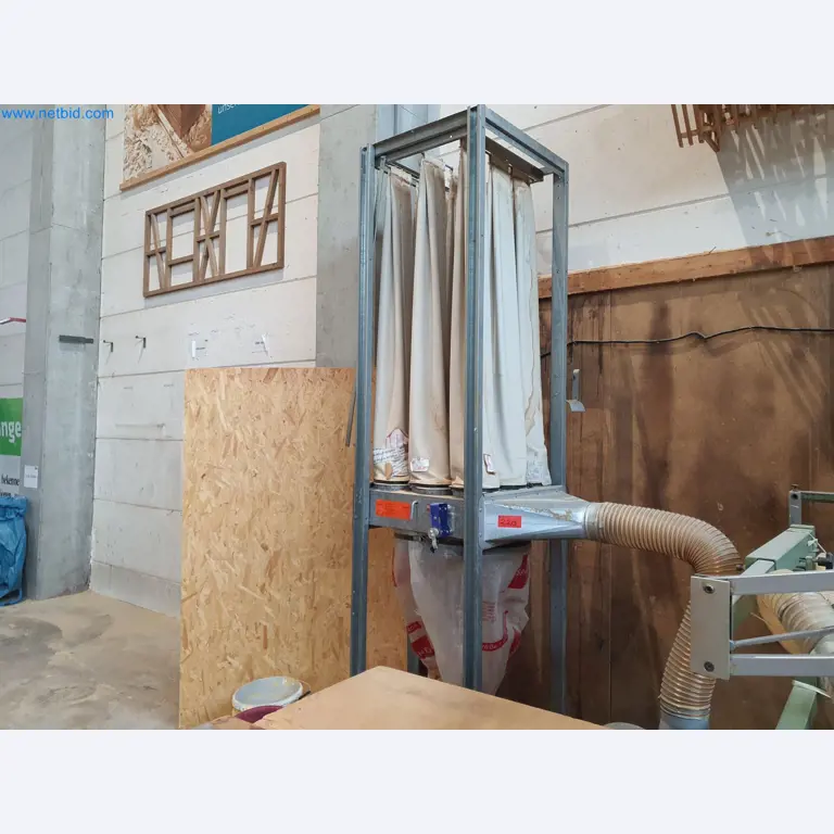 Holzbearbeitende- und metallbearbeitende Maschinen und Warenlager eines Fertighausherstellers -11