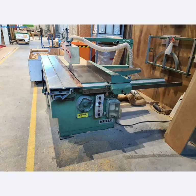 Holzbearbeitende- und metallbearbeitende Maschinen und Warenlager eines Fertighausherstellers -1