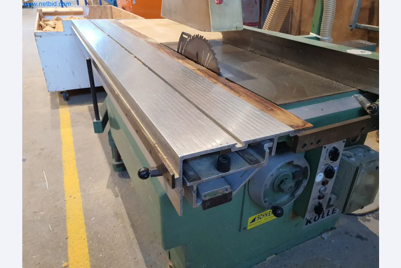 Holzbearbeitende- und metallbearbeitende Maschinen und Warenlager eines Fertighausherstellers -3