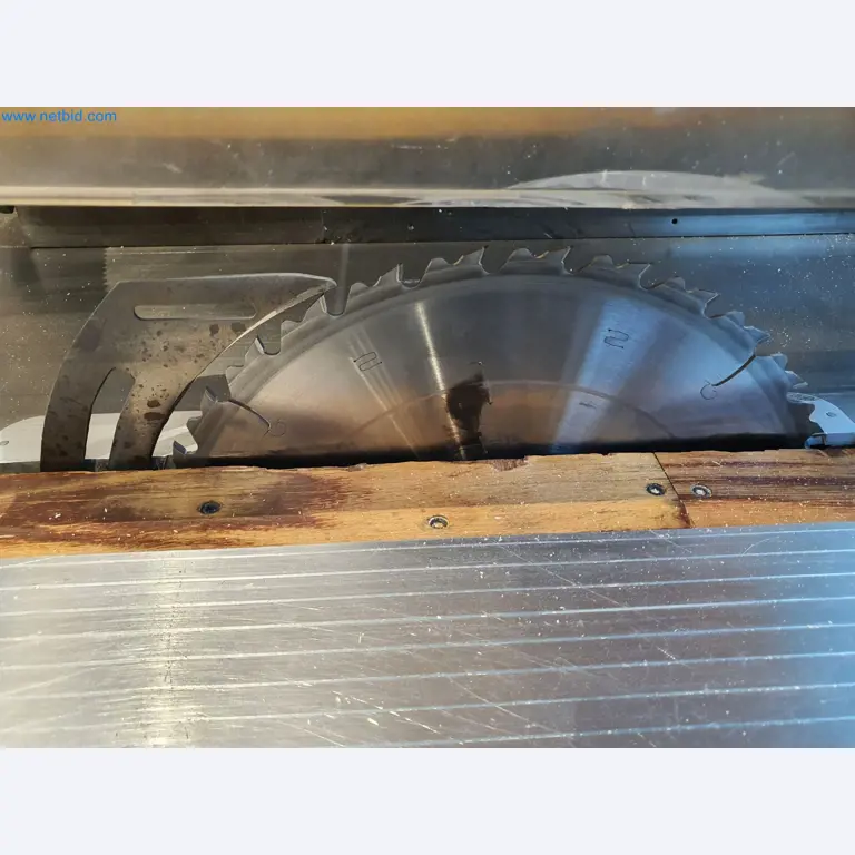 Holzbearbeitende- und metallbearbeitende Maschinen und Warenlager eines Fertighausherstellers -5