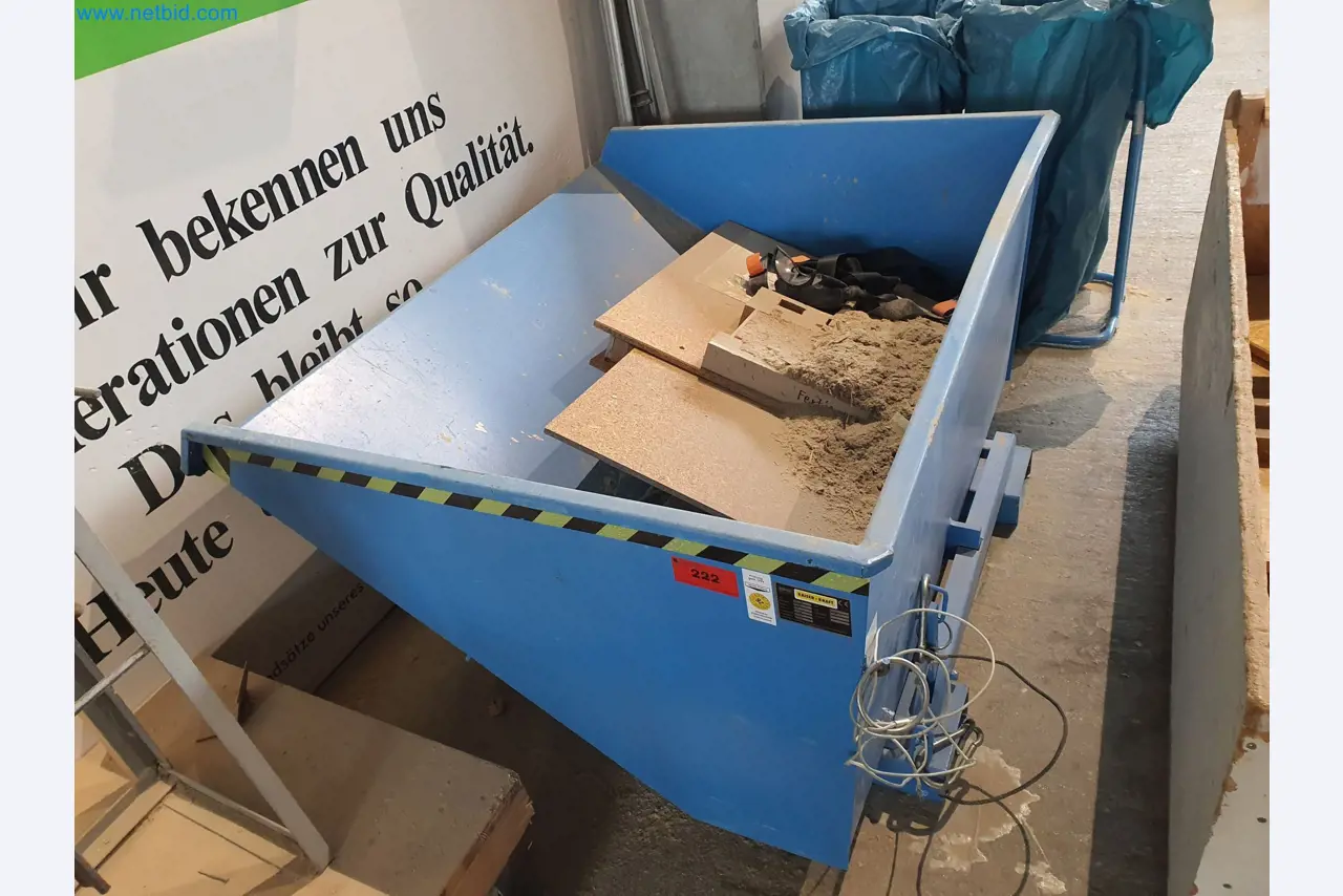 Holzbearbeitende- und metallbearbeitende Maschinen und Warenlager eines Fertighausherstellers -3