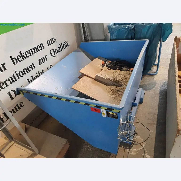 Holzbearbeitende- und metallbearbeitende Maschinen und Warenlager eines Fertighausherstellers -3